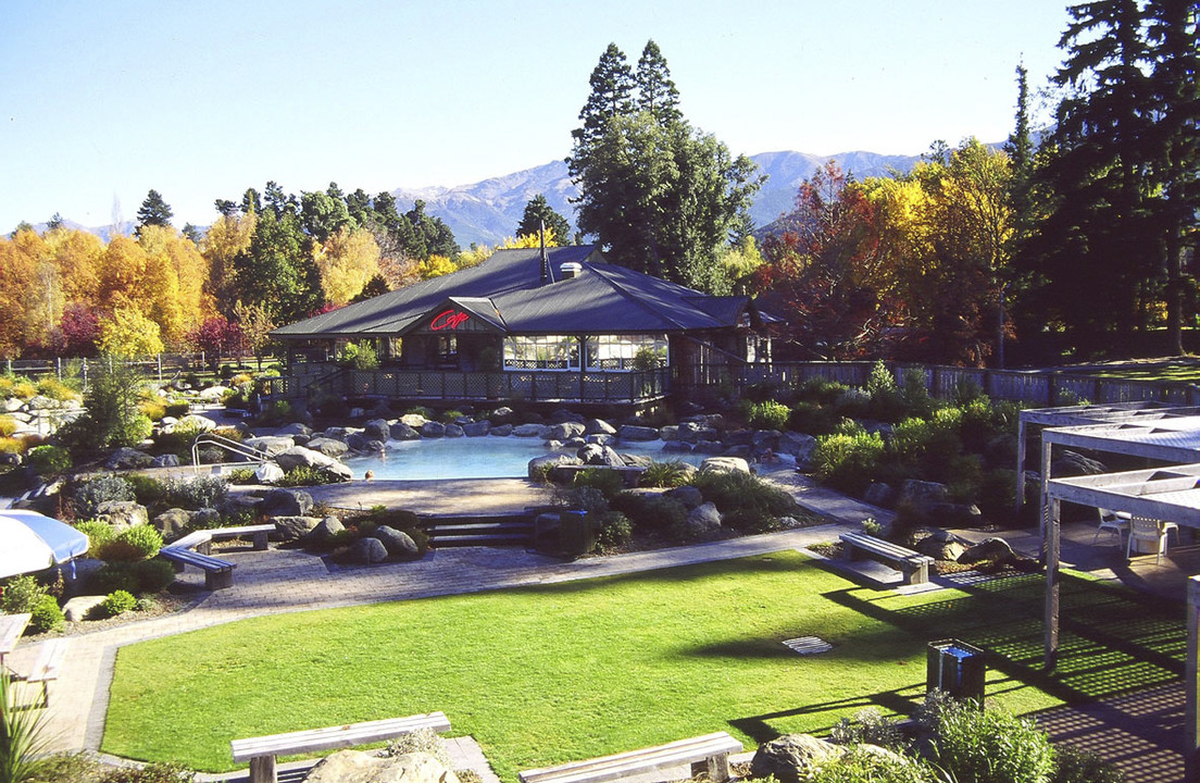 Thermal pools in autumn