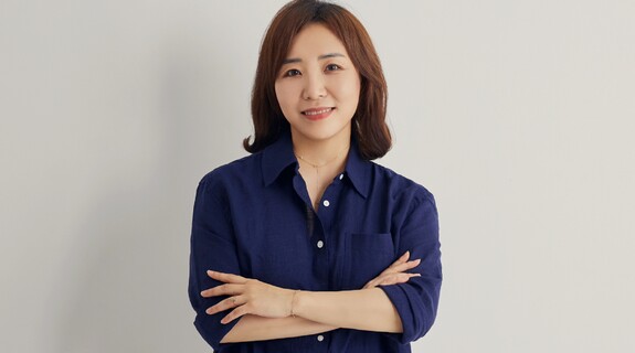 Image: uploads/2025_09/1_Headshot_S.Park_KaT6QBg.jpg