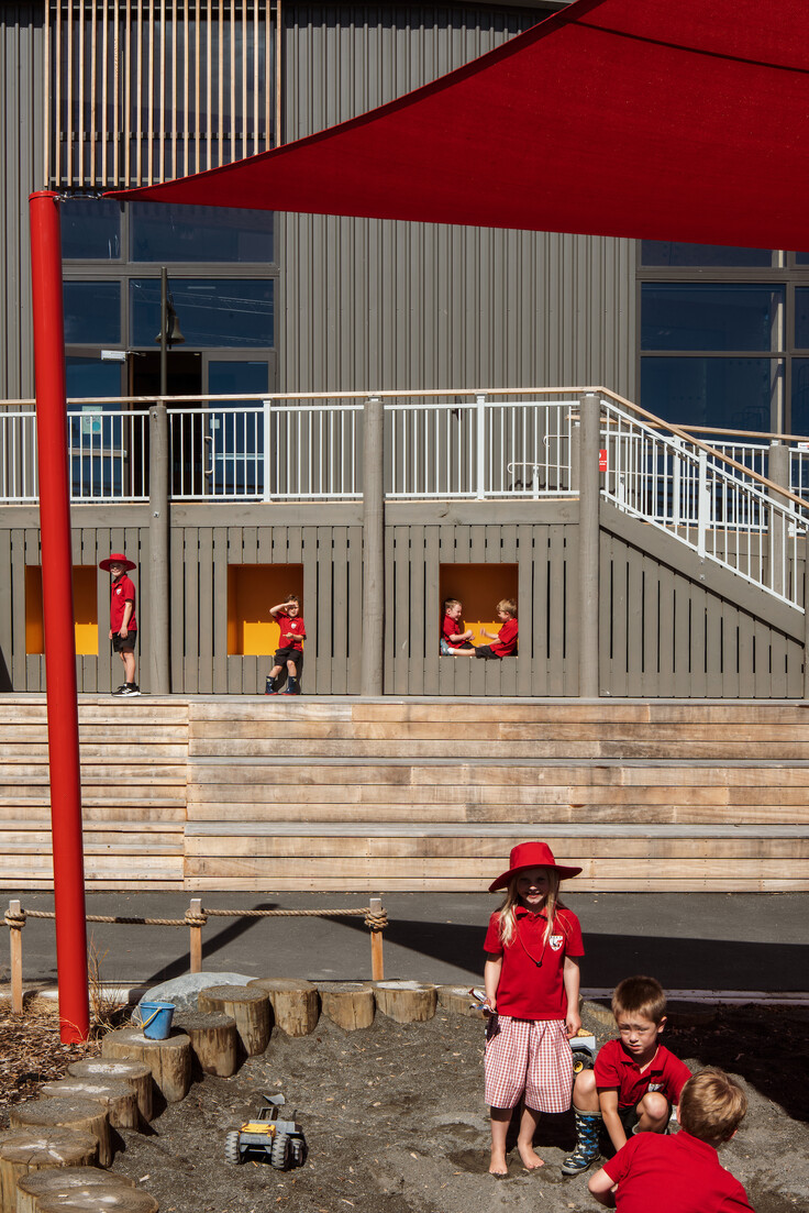 Sandpit and Tuapapa terraces in background, Andy Spain Photography (2020)