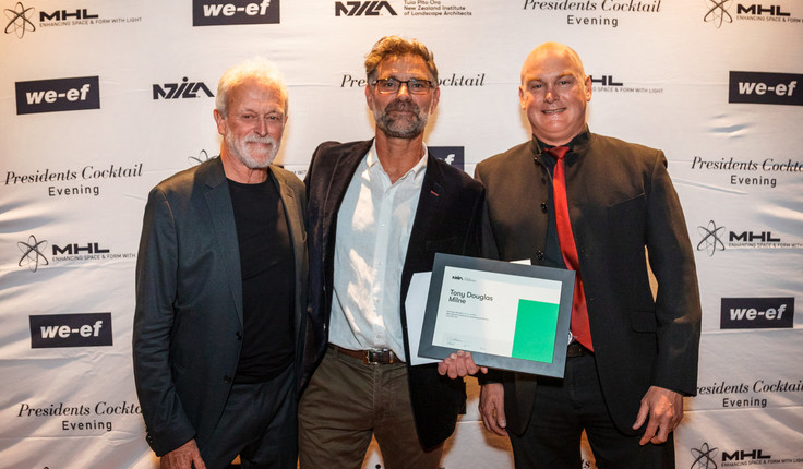 Tony Milne (centre) with Peter Rough (left) and Brad Coombs after receiving his NZILA Fellowship Award.