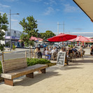 This was achieved by designing a main street that had a strong pedestrian focus, which enabled opportunities for alfresco dining, community interaction and events, while still providing for vehicles, but in a safe and appropriate manner.