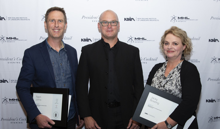 NZILA President Brad Coombs (centre) with new fellows Ralph Johns and Jacky Bowring at the cocktail event in Auckland.